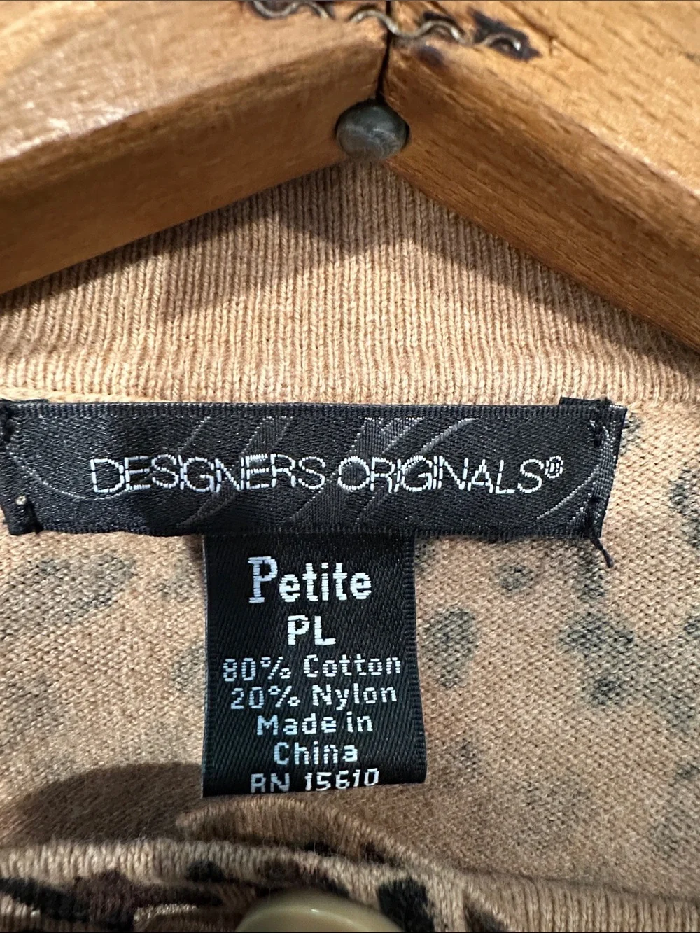 Designers Originals • women’s lightweight cardigan sweater - Picture 3 of 3
